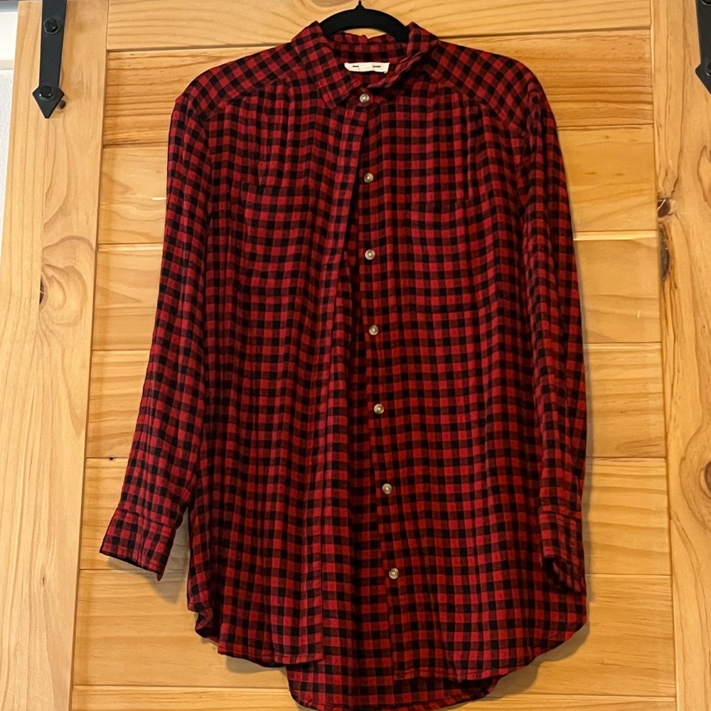 beachlunchlounge Red and Black Checkered Women's Button Down Shirt